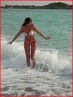 Free up skirt bikini pics