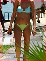 Free up skirt bikini pics