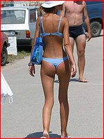 Free up skirt bikini pics