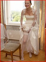 1000s upskirt bride photos