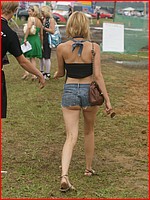 1000s upskirt car show girls photos photos