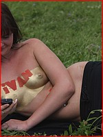 1000s upskirt car show girls photos photos