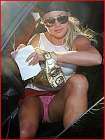 1000s upskirt and downblouse celebrity photos