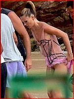 1000s upskirt and downblouse celebrity photos