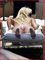 1000s upskirt and downblouse celebrity photos