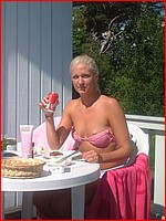 1000s decolte and downblouse photos