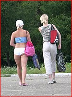 1000s upskirt panties photos
