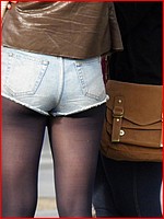 1000s upskirt pantyhose pictures