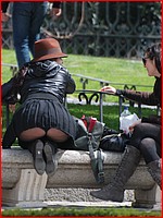 1000s upskirt pantyhose pictures