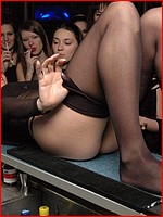1000s upskirt pantyhose photos