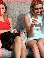 Up skirt pic