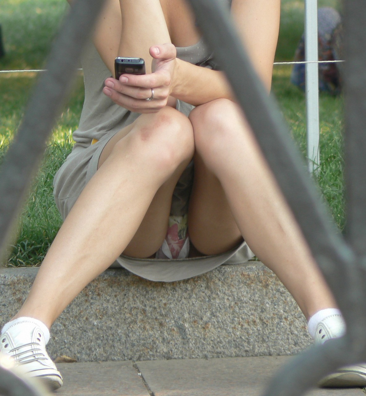 free voyeur upskirt picture