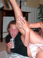 8 pictures - upskirt voyeur masturbation pictures