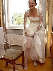 8 pictures - bride sexy ass upskirt pics