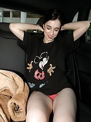 9 pictures - Giulia Wylde Arrival Pt 2