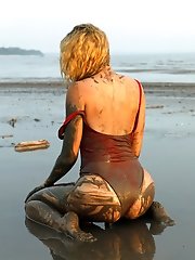 8 pictures - Sofia Orlova On Gryaznyy Beach